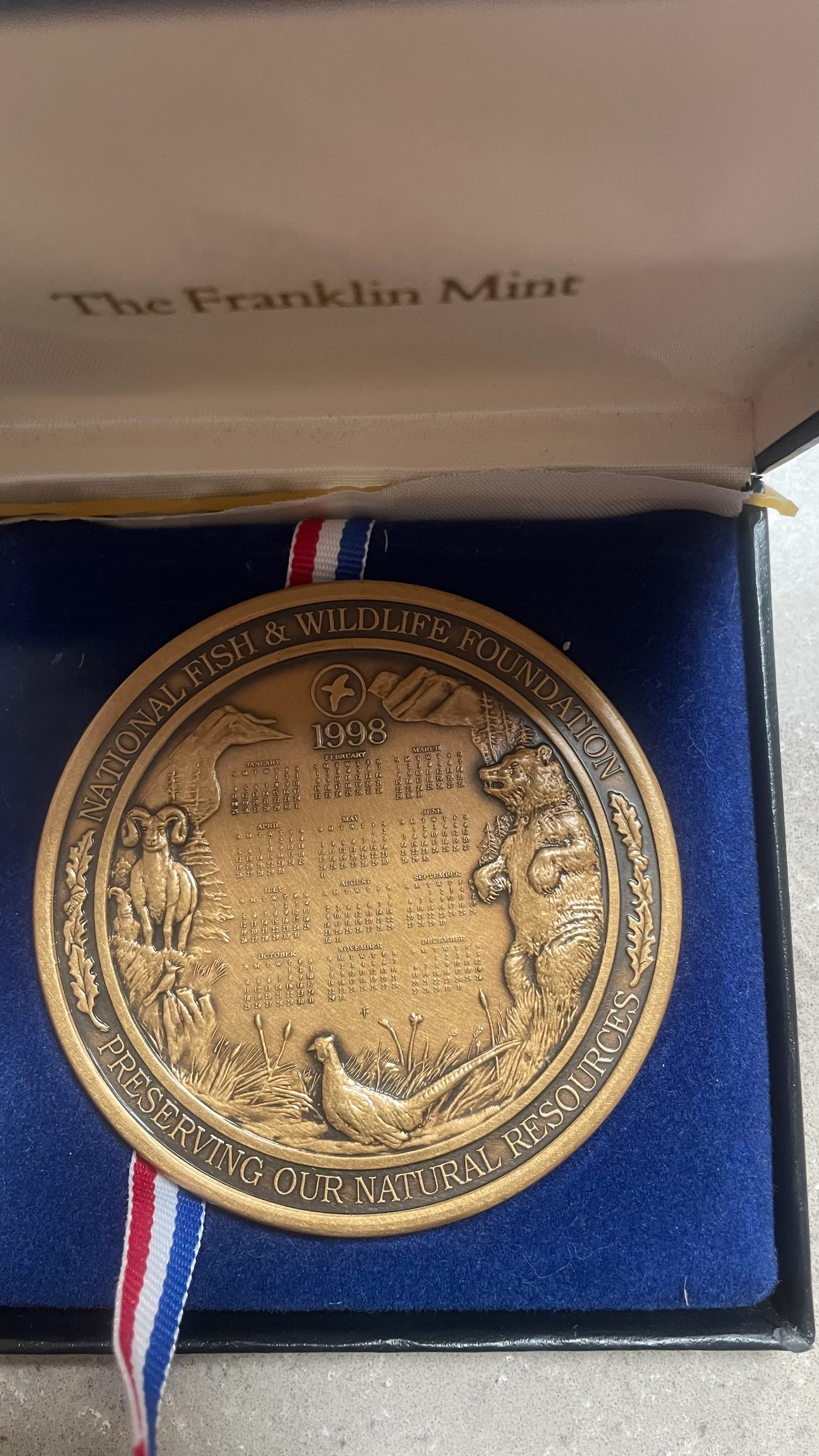 USA 1998 National Fish & Wildlife Foundation Large Medallion - Image 2